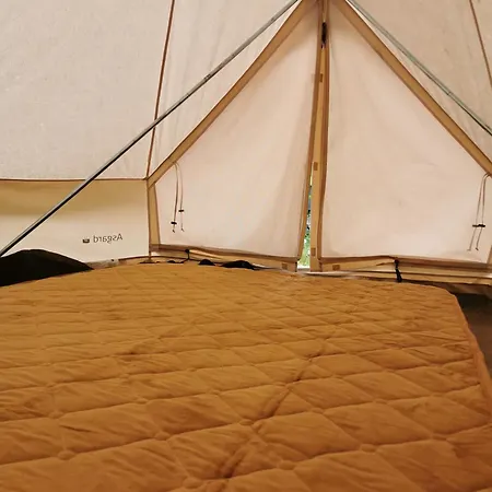 Luxusní stan Pole Namiotowe Stajnia Kaliska